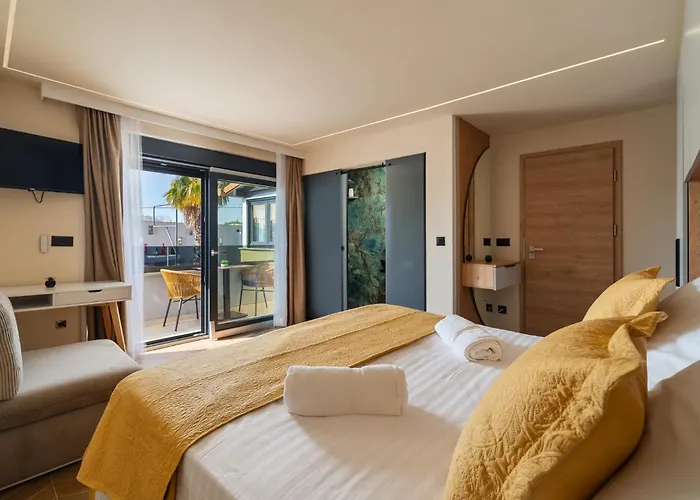 Palma 5 Premium Oda ve Kahvaltı 3*