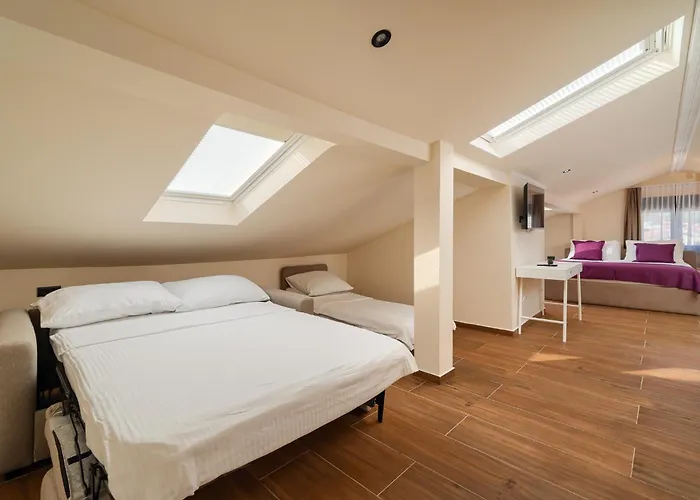 Palma 5 Premium Bed and Breakfast Πόρετς